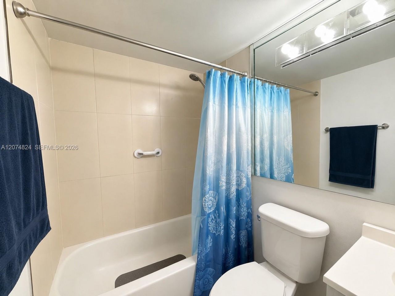 4855 NW 7th St , Unit 410-6, Miami, FL 33126 Photo