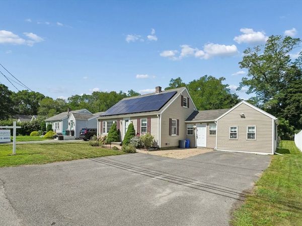 55 Vernon St, Bridgewater, MA 02324
