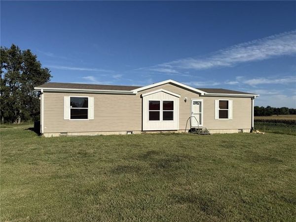 1649 Quail Road, Burlington, KS 66839