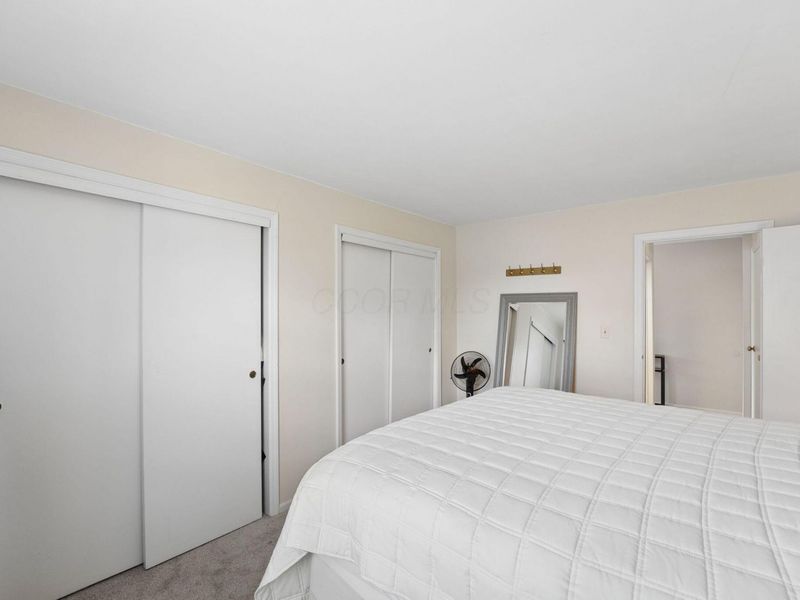 991 Manor Lane, Unit G, Columbus, OH 43221 Photo 13