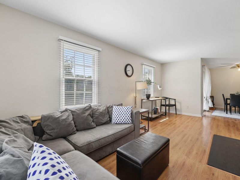 991 Manor Lane, Unit G, Columbus, OH 43221 Photo 15