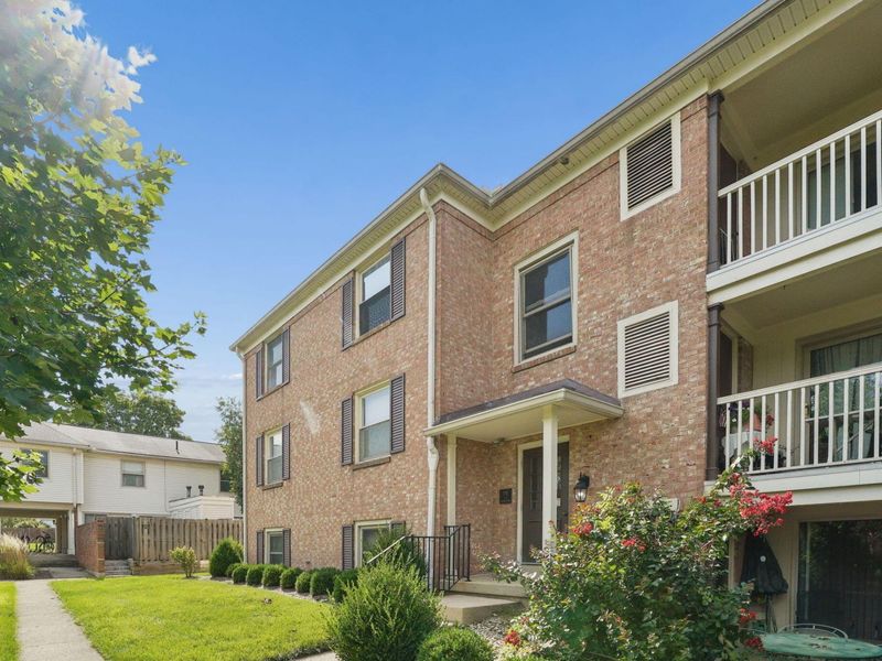 991 Manor Lane, Unit G, Columbus, OH 43221 Photo 24