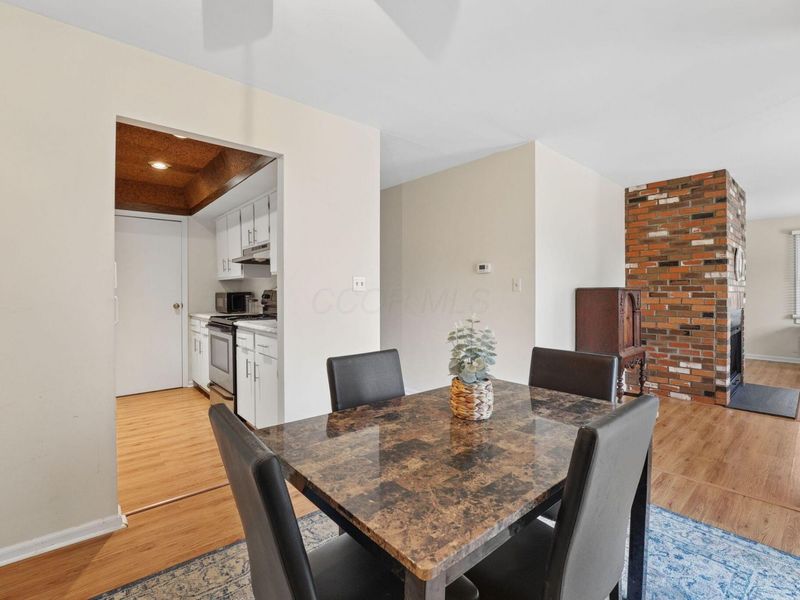 991 Manor Lane, Unit G, Columbus, OH 43221 Photo 9