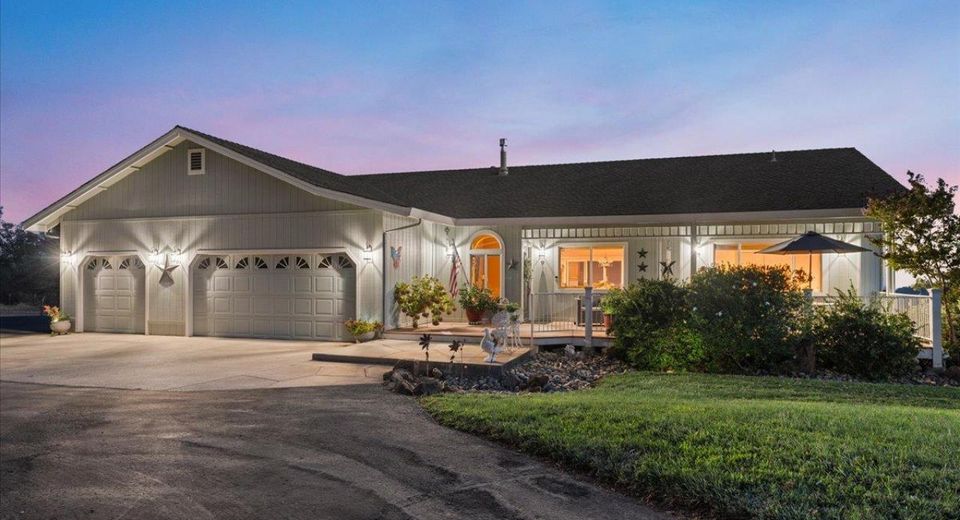 11289 Hutto Rd, Smartville, CA 95977 Photo