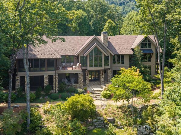 383 Eagle Ridge Road, Zirconia, NC 28790