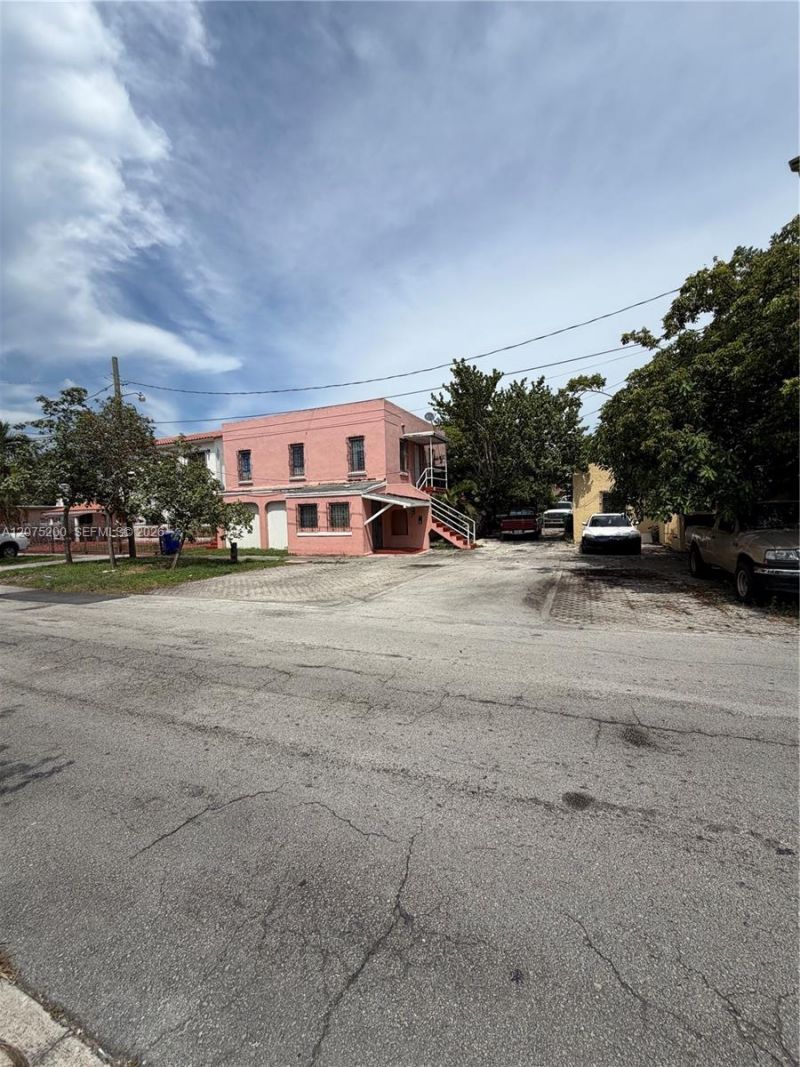 Please Call For Address, Miami, FL 33142 Photo