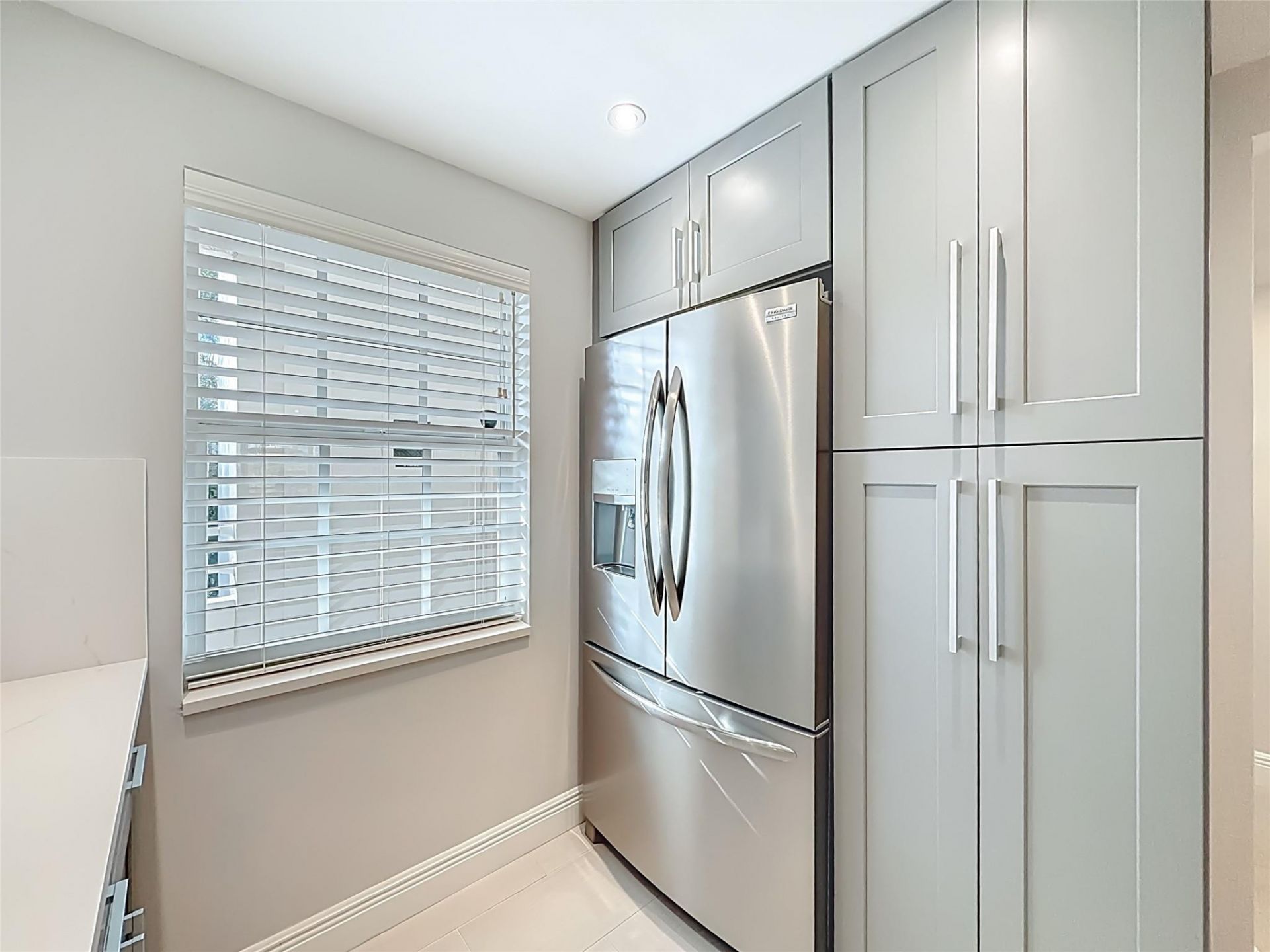 545 Oaks Lane, Unit 410, Pompano Beach, FL 33069 Photo