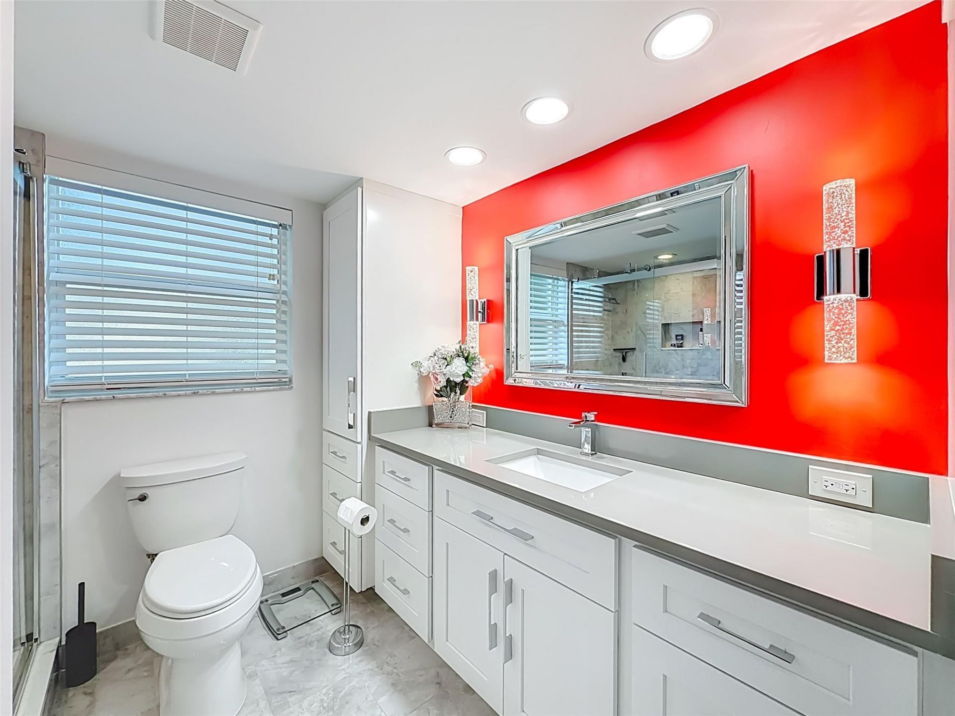 545 Oaks Lane, Unit 410, Pompano Beach, FL 33069 Photo