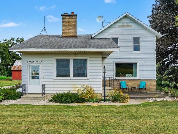 2858 Buchanan Road W, Ithaca, MI 48847