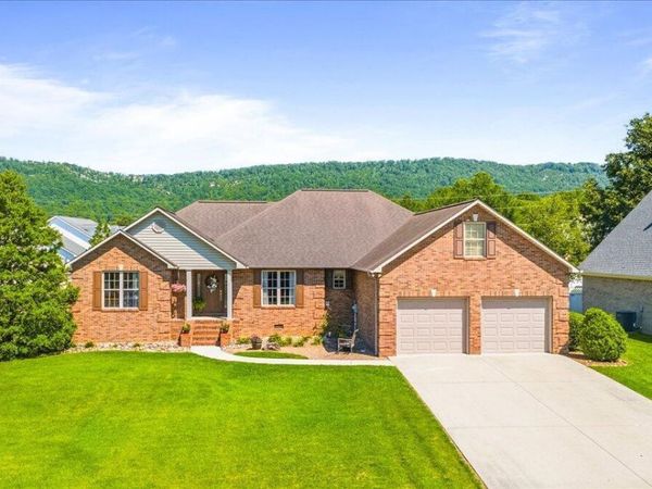 263 Preston Circle, Jacksboro, TN 37757