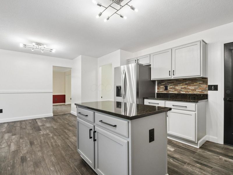 8008 Marble Park Avenue, Reynoldsburg, OH 43068 Photo 9