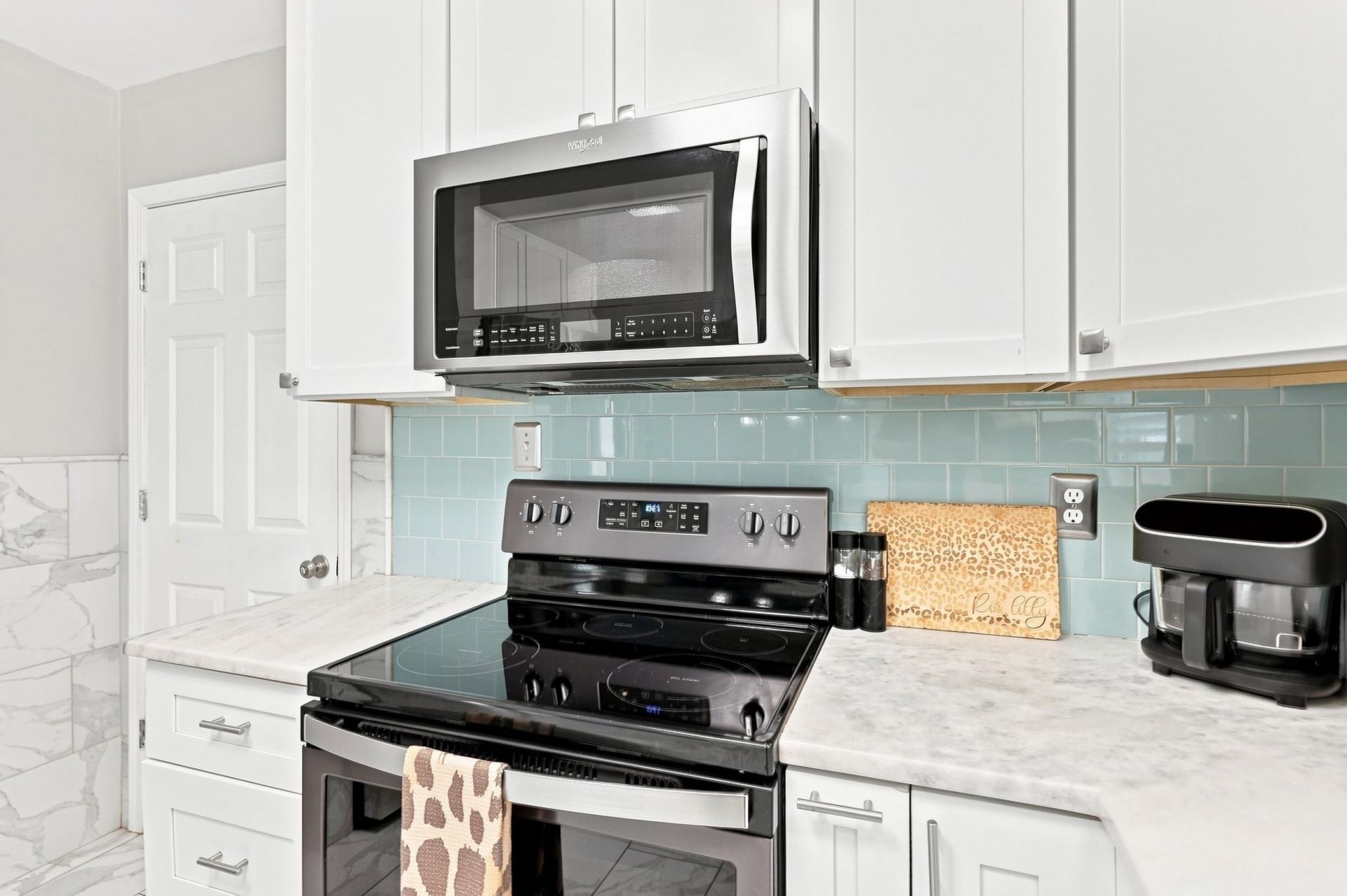 907 Folly Rd. Photo 10