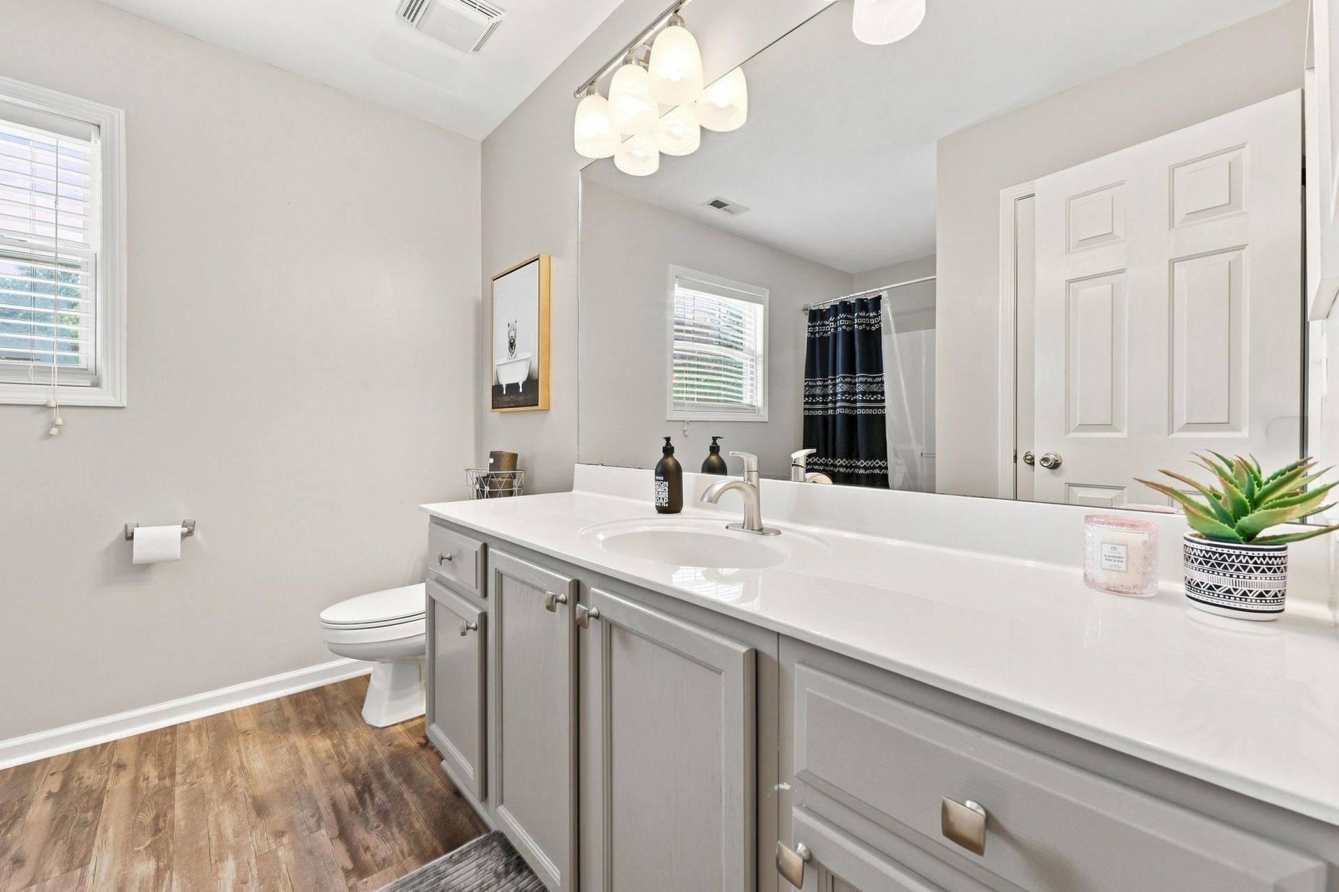 907 Folly Rd. Photo 18