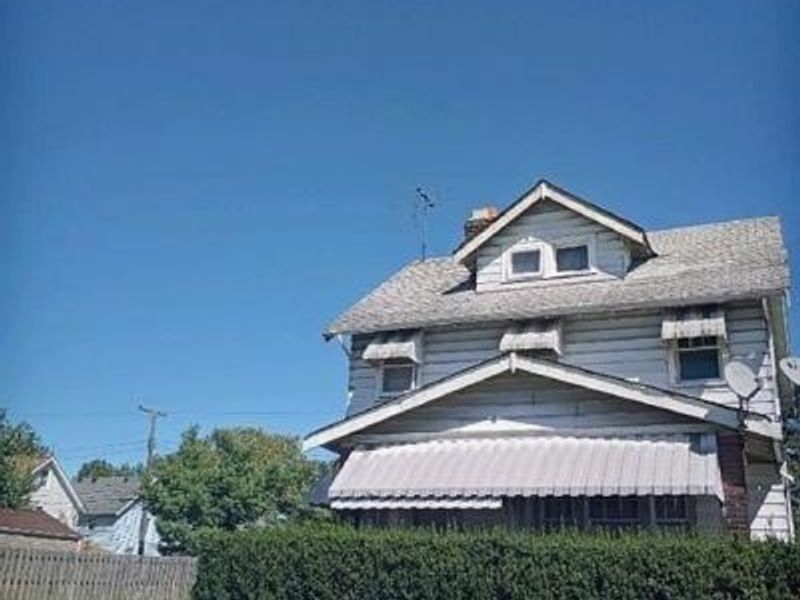 1499 Clermont Road, Cleveland, OH 44110 Photo 1