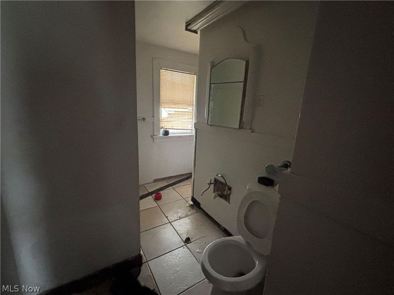 1499 Clermont Road, Cleveland, OH 44110 Photo 10