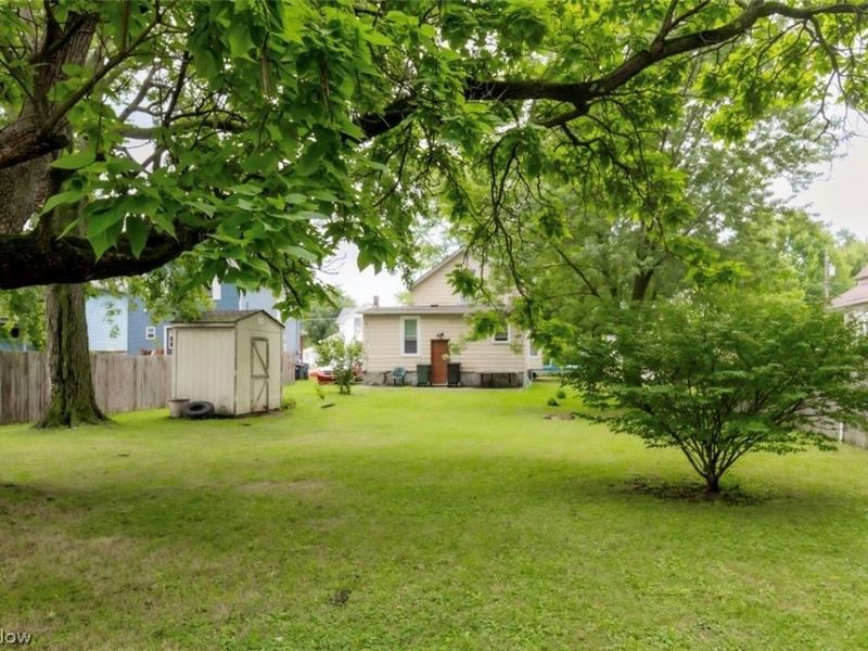 175 Spruce Street, Elyria, OH 44035 Photo 24