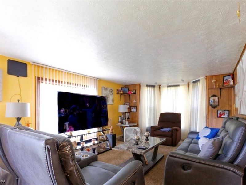 175 Spruce Street, Elyria, OH 44035 Photo 7