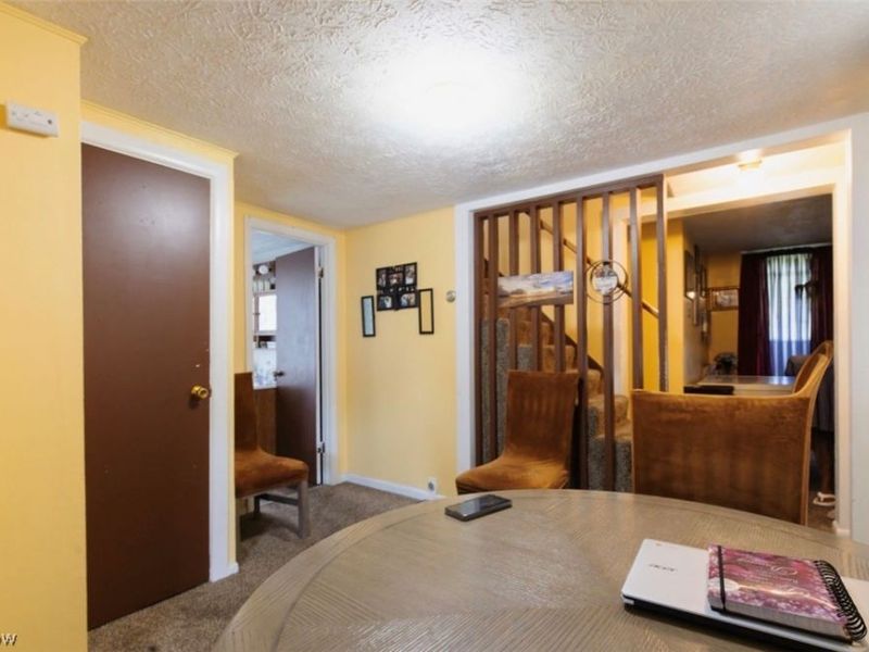 175 Spruce Street, Elyria, OH 44035 Photo 9