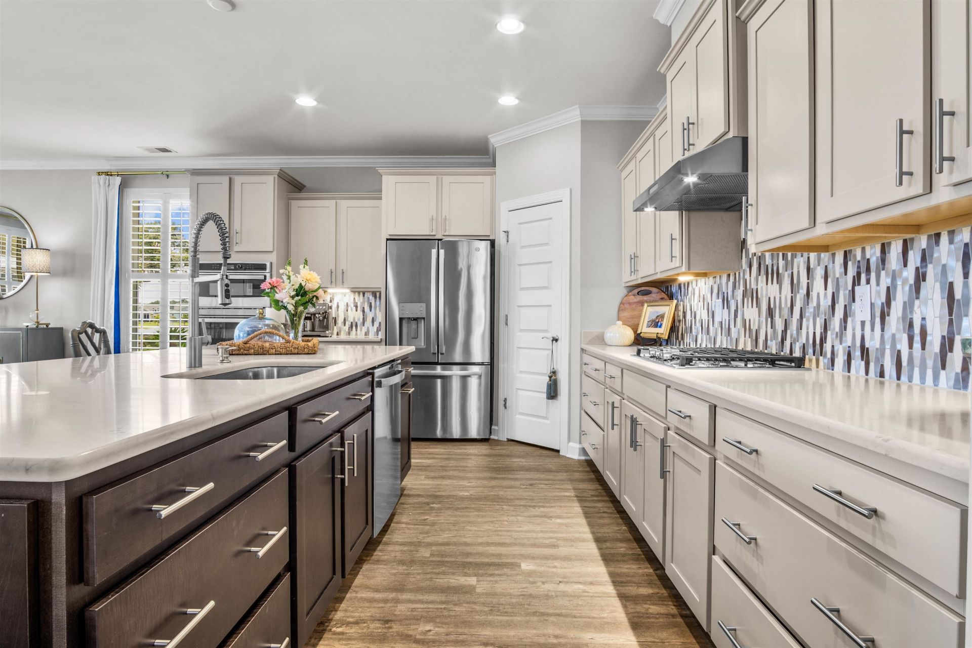 327 Galleon Dr. Photo 10