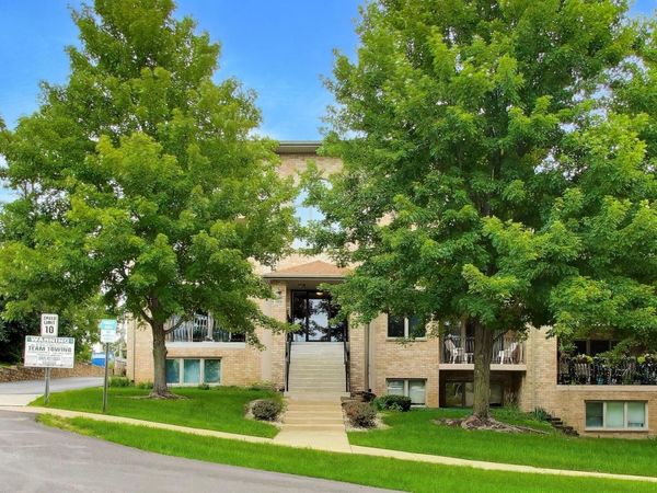 4401 Pershing Avenue , Unit 2N, Downers Grove, IL 60515