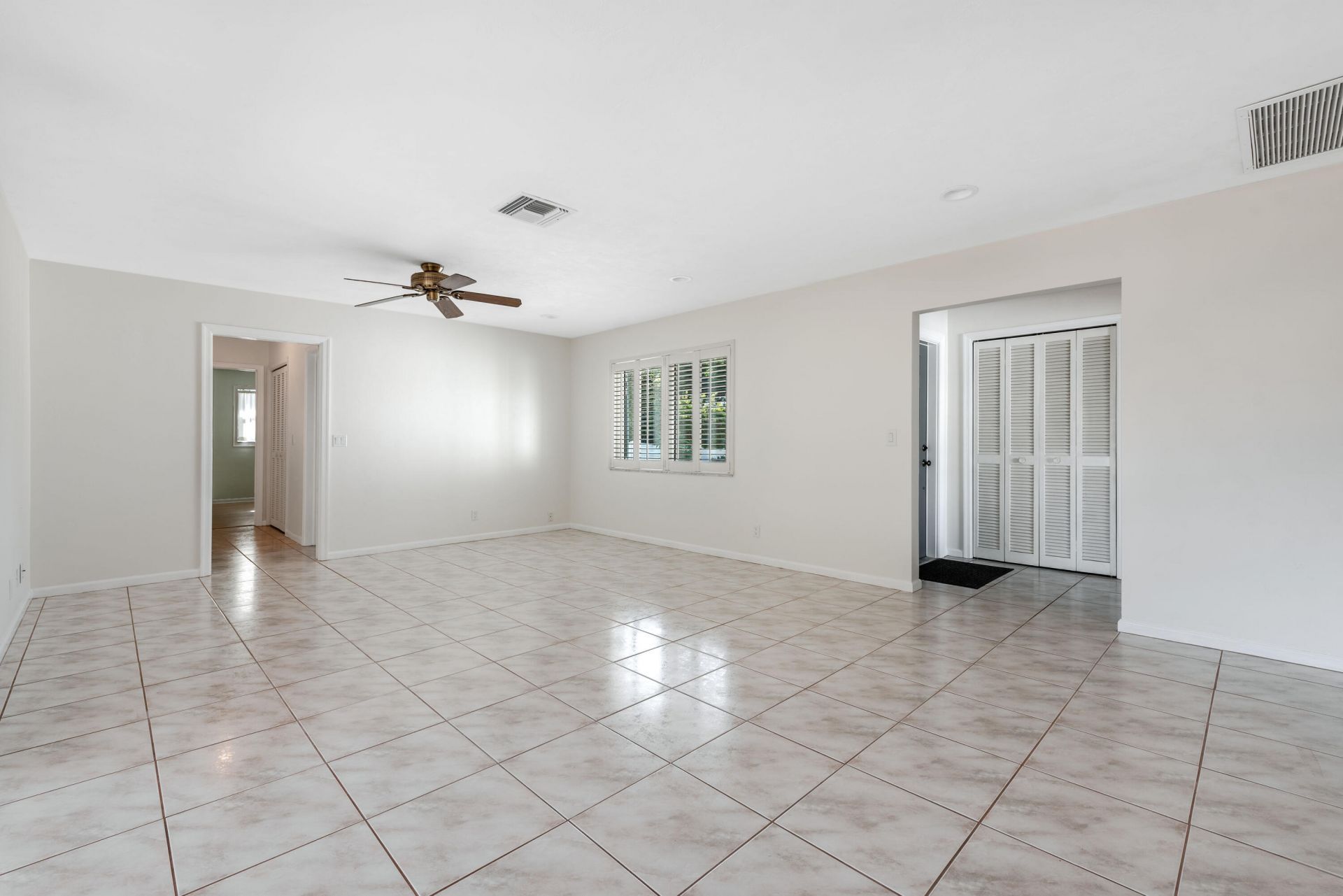 1315 SW 25th Avenue, Boynton Beach, FL 33426 Photo