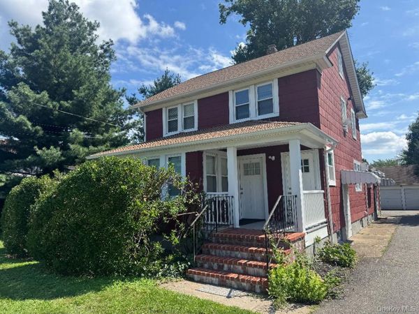 96 W 21st Street , Unit 2nd Floor, Huntington Station, NY 11746