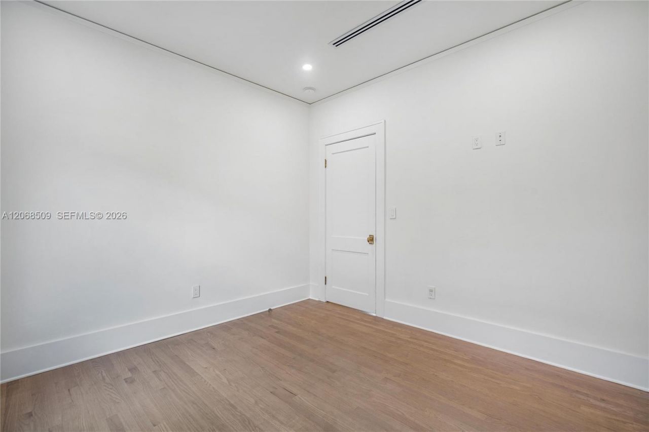 829 Genoa St , Coral Gables, FL 33134 Photo