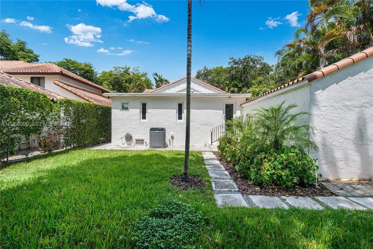 829 Genoa St , Coral Gables, FL 33134 Photo
