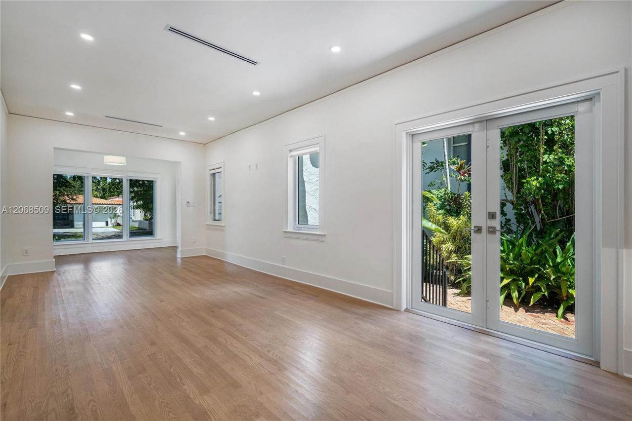 829 Genoa St , Coral Gables, FL 33134 Photo