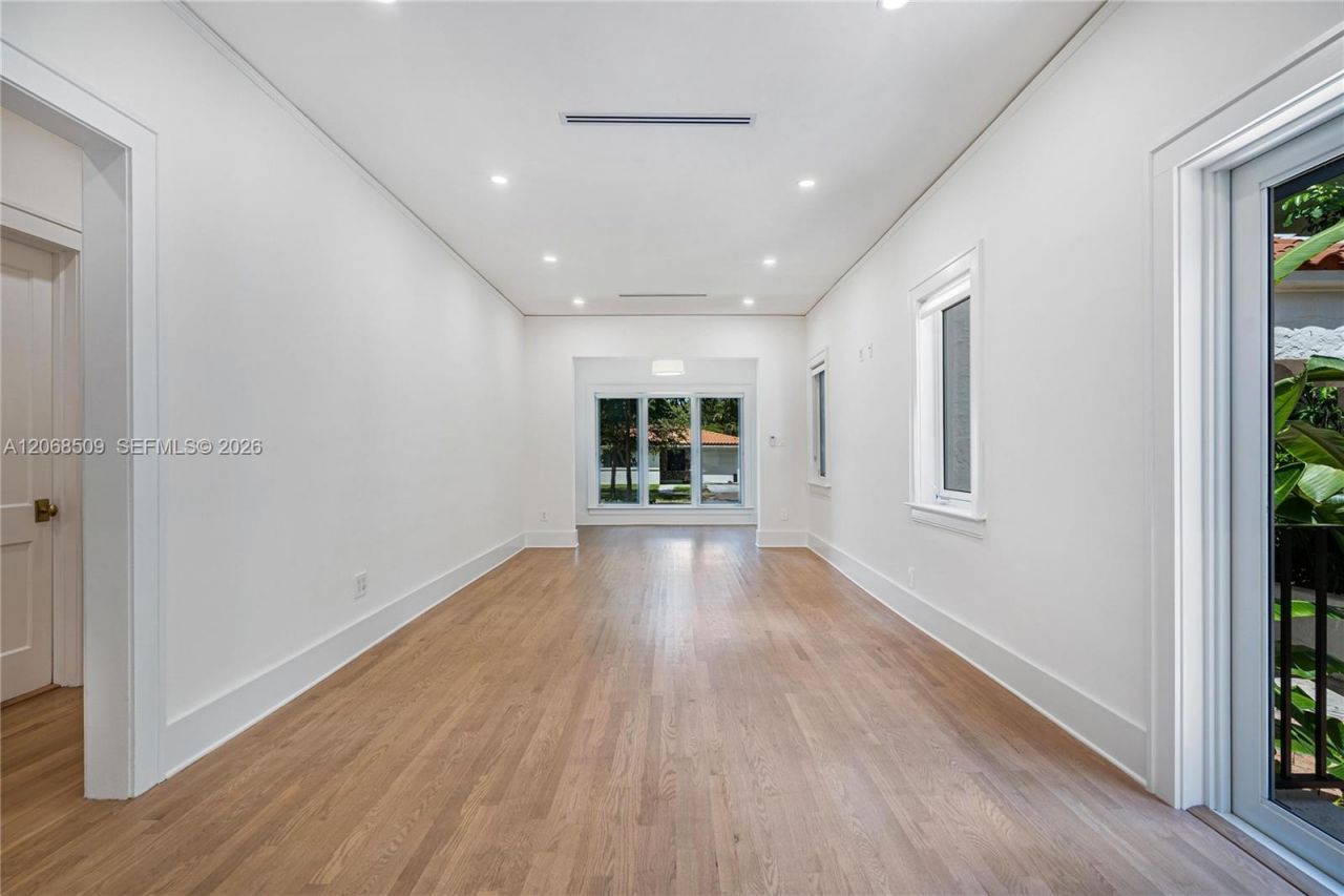 829 Genoa St , Coral Gables, FL 33134 Photo