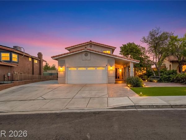 7529 W Gilmore Avenue, Las Vegas, NV 89129