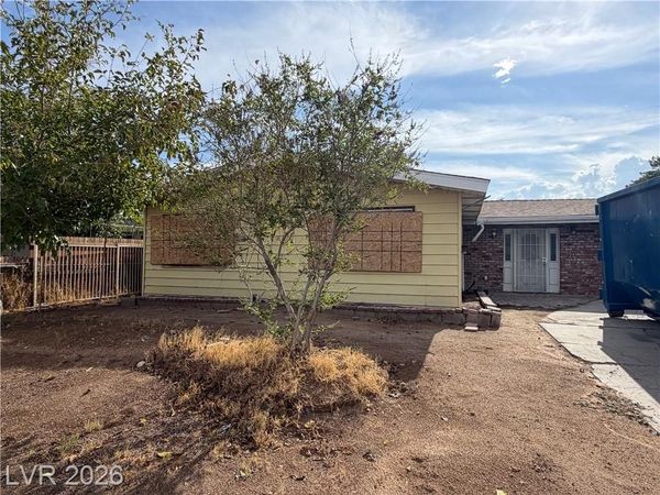 2319 La Puente Street , Las Vegas, NV 89115