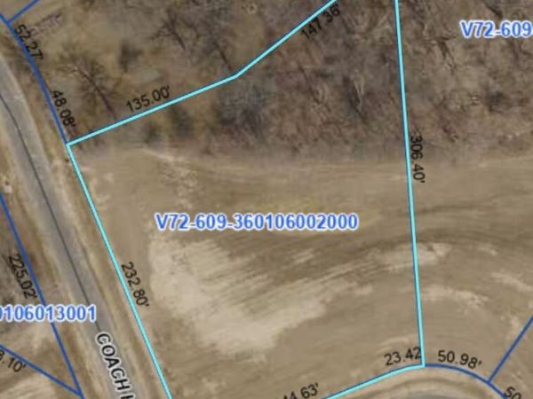 132 Coach House Loop , Bowling Green, OH 43402