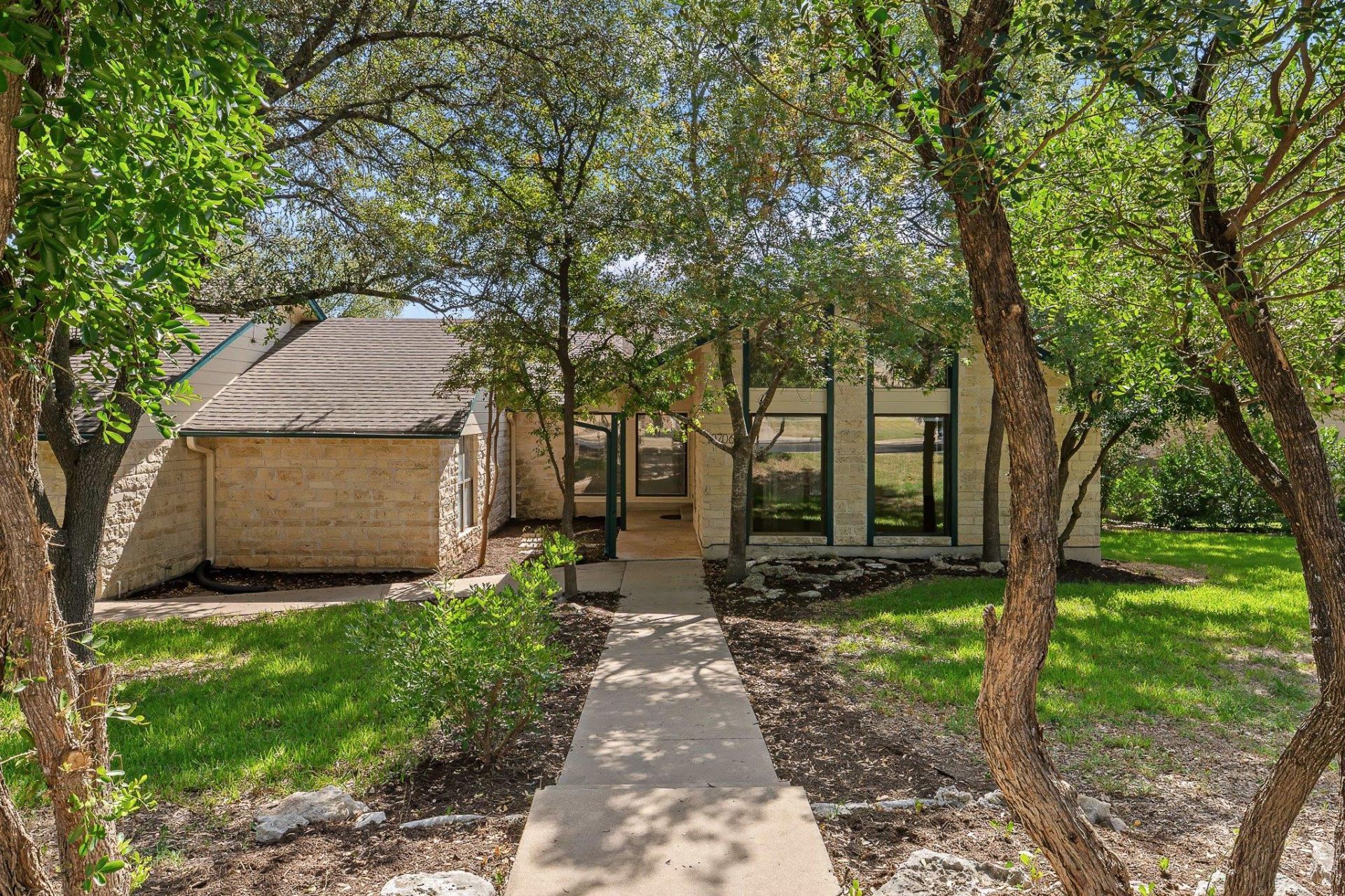 10706 Pickfair Dr, Austin, TX 78750 Main Photo