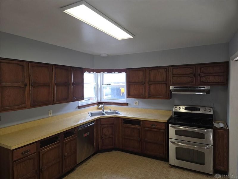 2404 Danube Court, Kettering, OH 45420 Photo 11