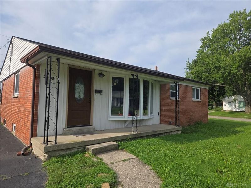 2404 Danube Court, Kettering, OH 45420 Photo 2