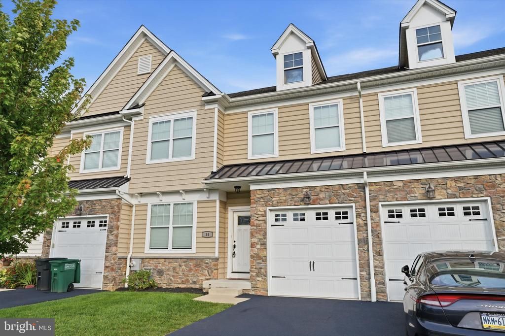 14 ELLA CIRCLE, HUNTINGDON VALLEY, PA 19006