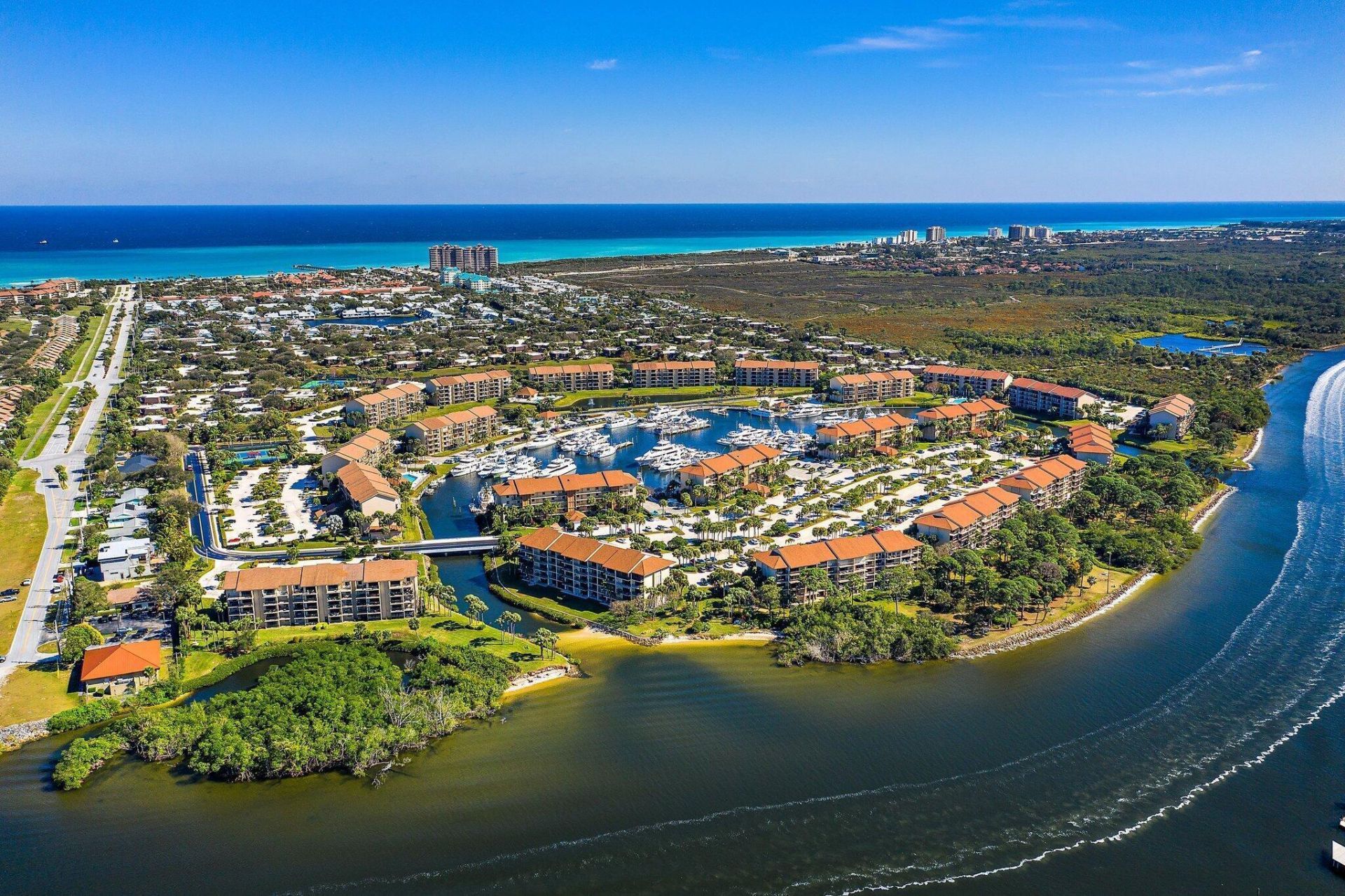 2301 Marina Isle Way, Unit 203, Jupiter, FL 33477 Photo