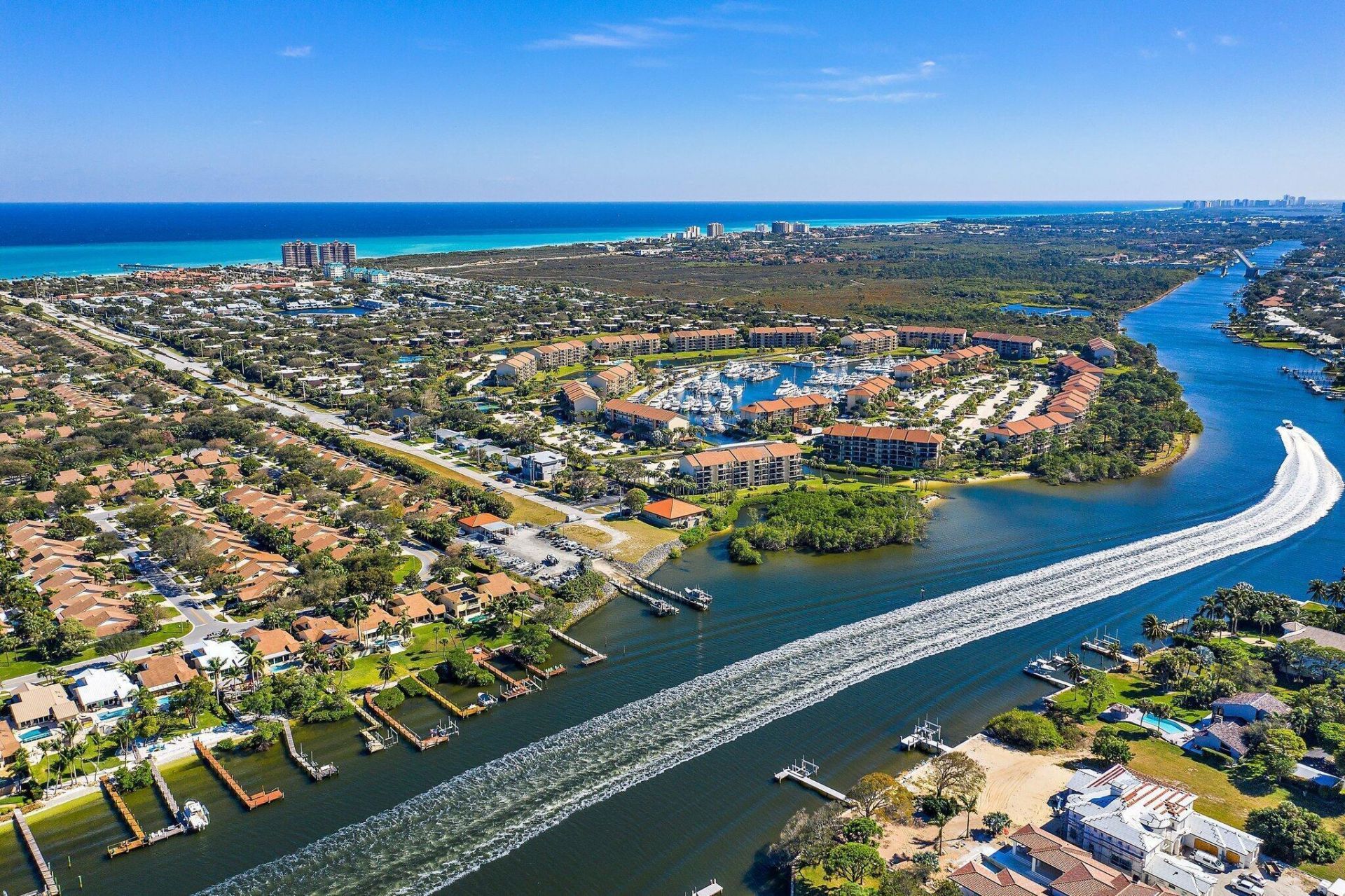 2301 Marina Isle Way, Unit 203, Jupiter, FL 33477 Photo