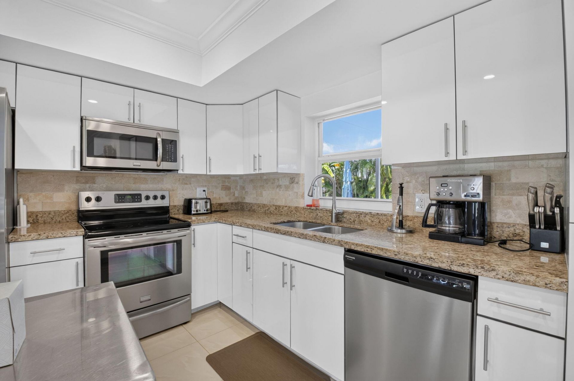700 NE 70th Street, Boca Raton, FL 33487 Photo