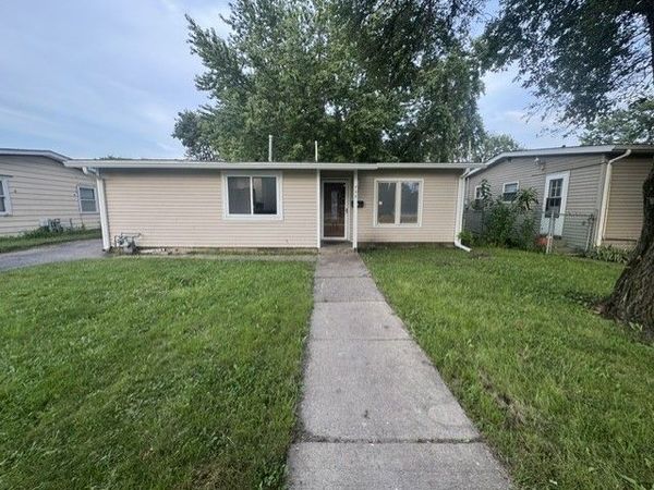 737 Foran Lane , Aurora, IL 60506