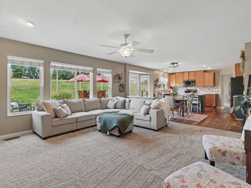 1966 Peach Blossom Lane, Hebron, KY 41048 Photo 5