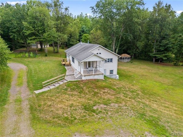 145 Island Road , Phoenix, NY 13135