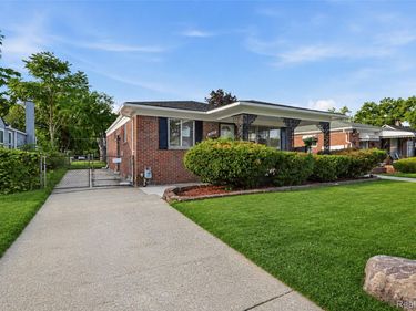 26703 Norfolk Street, Inkster, Mi 48141