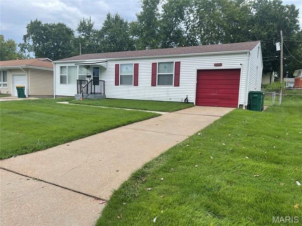 611 Marshfield Drive, St Louis, MO 63137