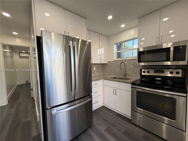 130 NW 32nd Ct , Unit 2, Miami, FL 33125