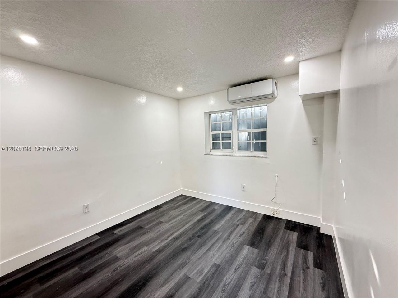 130 NW 32nd Ct , Unit 2, Miami, FL 33125 Photo
