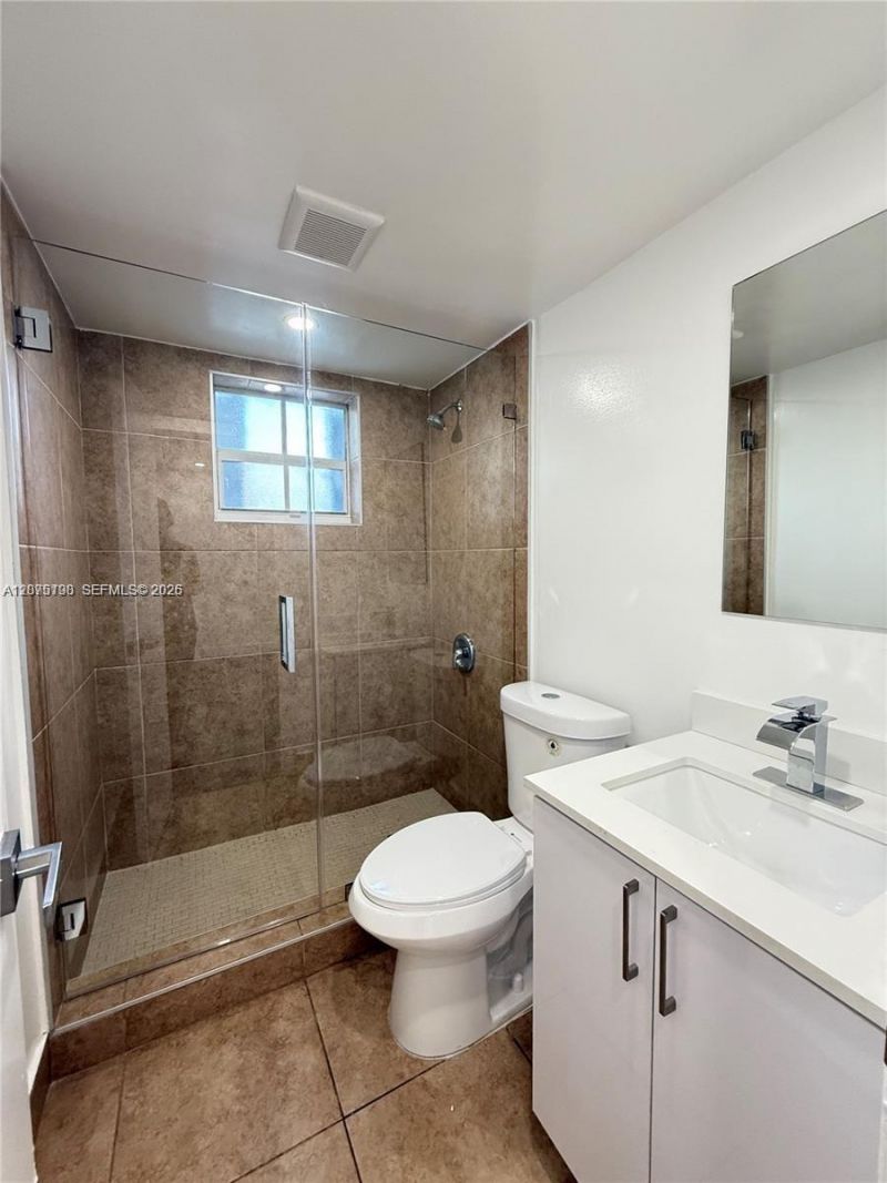 130 NW 32nd Ct , Unit 2, Miami, FL 33125 Photo