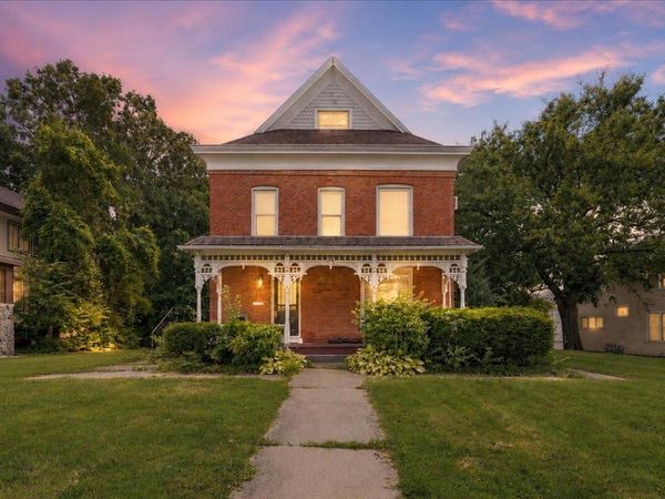306 Jefferson Street , Valparaiso, IN 46383