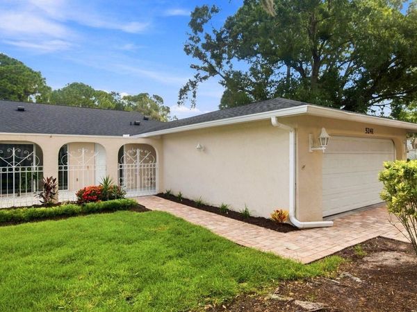 5241 MARSH FIELD LANE , Unit 18, SARASOTA, FL 34235